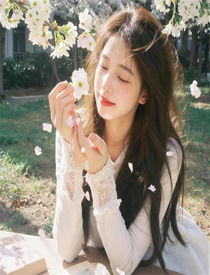 《金瓶少女》完整版电影在线观看-王者荣耀kpl总决赛视频